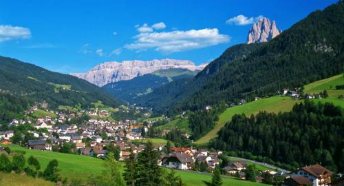 Vista sul Saslong - Ortisei 